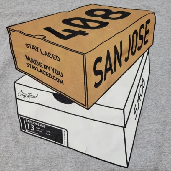 Stay Laced Shirt Size Large L Sneakerhead Sneaker Shoe Box Graphic Print T-Shirt - Picture 4 of 6